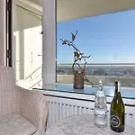 Metropol, Whg 272, Landseite Mit Blick